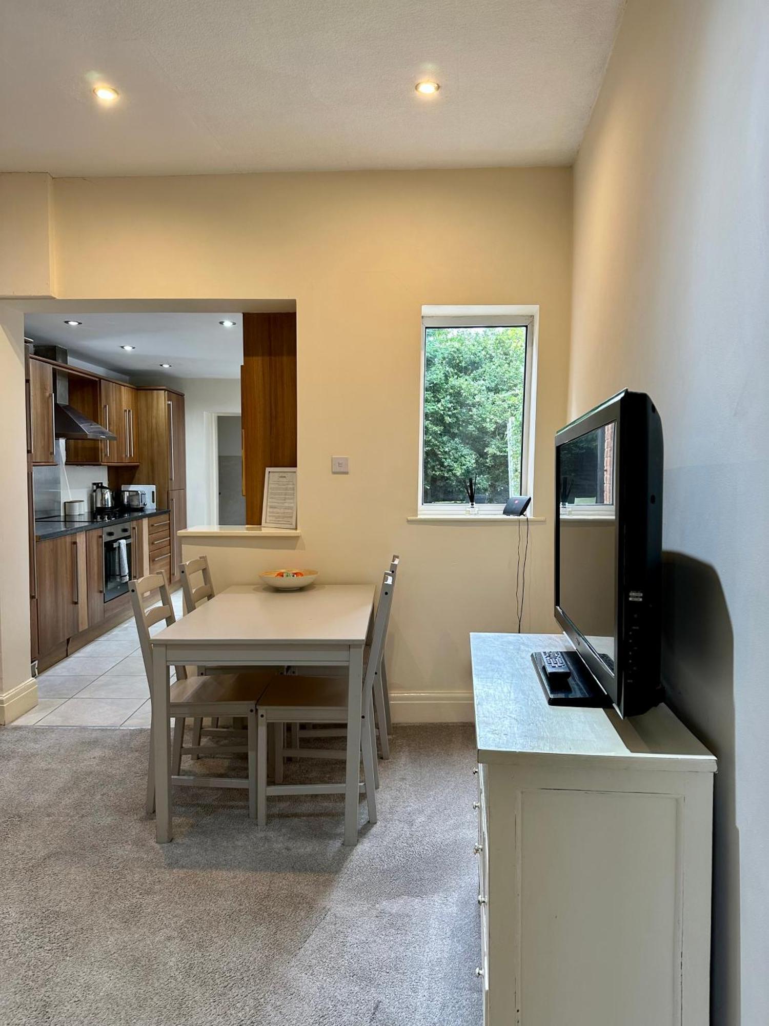 Tithebarn Townhouse Villa Poulton-le-Fylde Luaran gambar